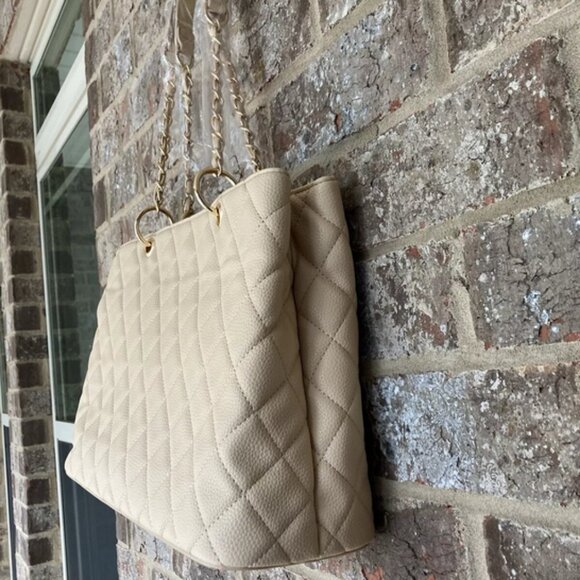 Grace Elizabeth Quilted Beige Tote Handbag NWT! - Picture 4 of 11